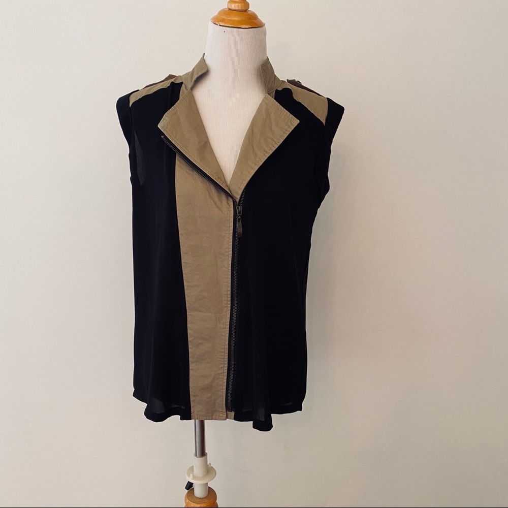 Romeo & Juliet Couture sheer panel top